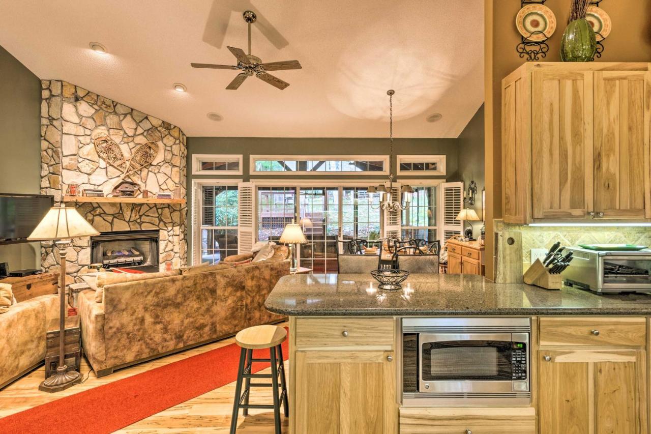 Stunning Beech Mountain Cabin With Porch And Hearth Luaran gambar