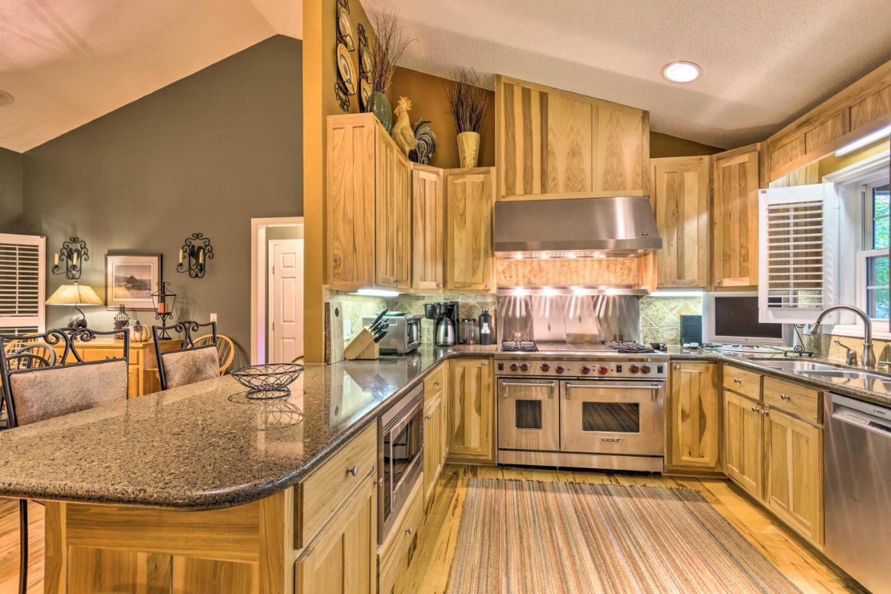 Stunning Beech Mountain Cabin With Porch And Hearth Luaran gambar