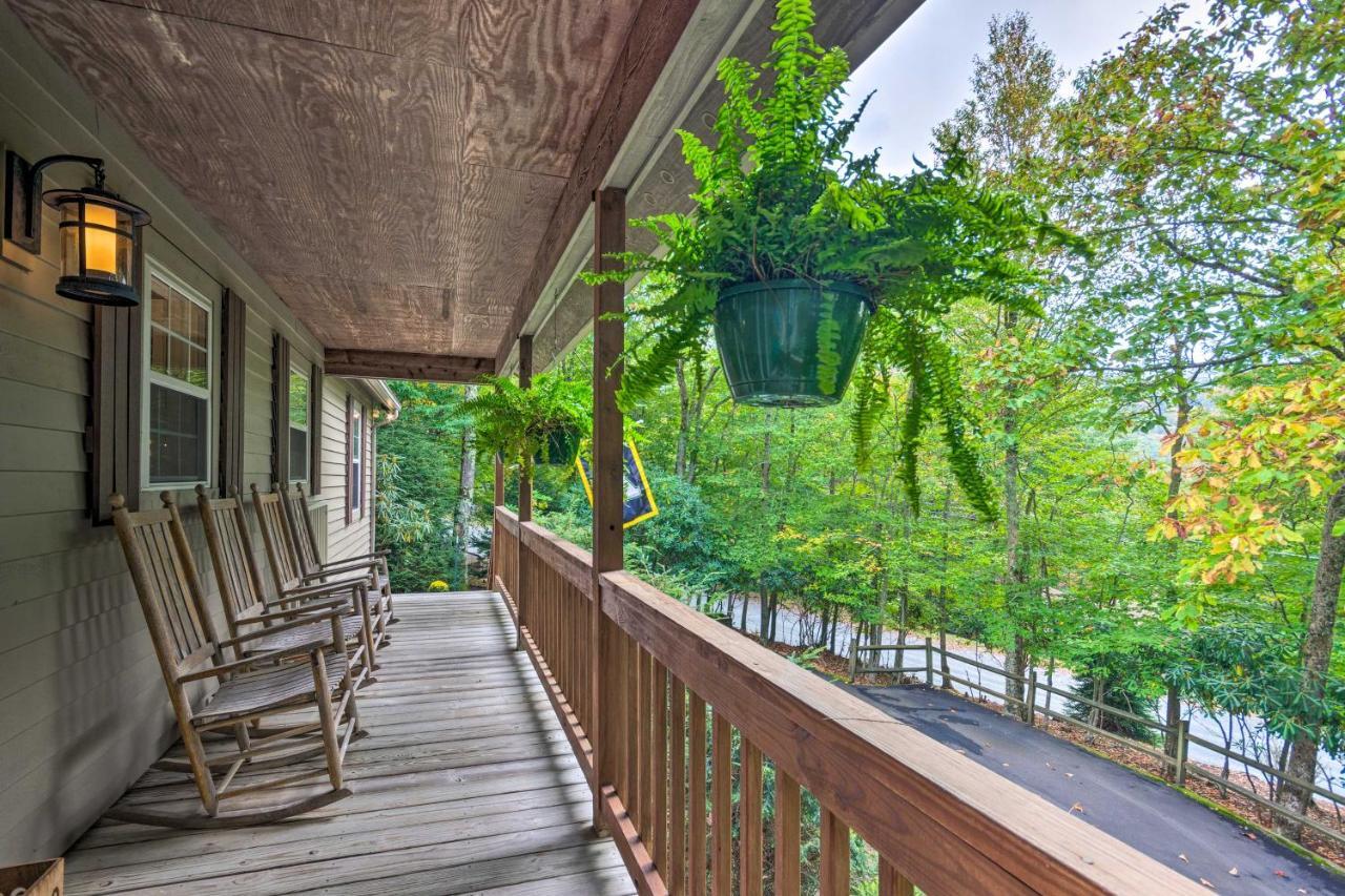 Stunning Beech Mountain Cabin With Porch And Hearth Luaran gambar